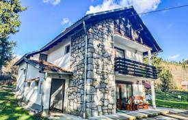 3 dormitorio casa de pueblo 648 m² en Primorje-Gorski Kotar County, Croacia. 340 000 €