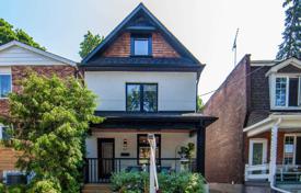 Casa de pueblo – Old Toronto, Toronto, Ontario,  Canadá. C$1 971 000