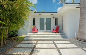 6 dormitorio chalet 227 m² en Miami Beach, Estados Unidos. $1 675 000