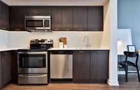 1 dormitorio piso en Lake Shore Boulevard West, Canadá. C$878 000