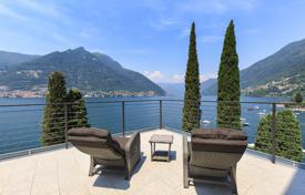 Villa – Faggeto Lario, Lombardía, Italia. 13 300 €  por semana
