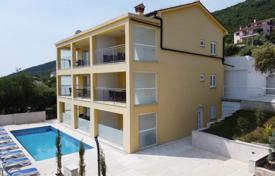 9 dormitorio casa de pueblo 438 m² en Raša, Croacia. 990 000 €