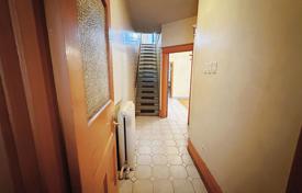 9 dormitorio adosado en Old Toronto, Canadá. C$1 800 000