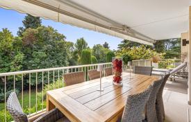 4 dormitorio piso en Cannes, Francia. 1 000 000 €