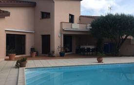 3 dormitorio villa en Occitanie, Francia. 3 200 €  por semana