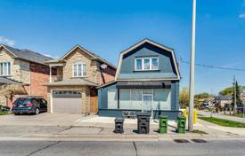 Casa de pueblo – Scarlett Road, Toronto, Ontario,  Canadá. C$1 565 000
