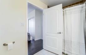 2 dormitorio piso en Lake Shore Boulevard West, Canadá. C$1 018 000