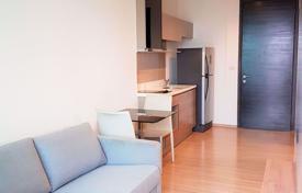 1-dormitorio apartamentos en condominio en Phaya Thai, Tailandia. $126 000