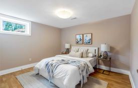 5 dormitorio casa de pueblo en Etobicoke, Canadá. C$1 793 000