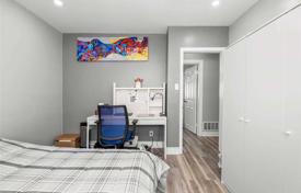 6 dormitorio casa de pueblo en North York, Canadá. C$1 823 000