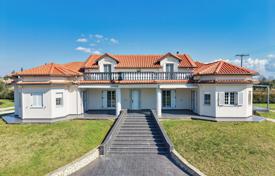 3 dormitorio villa 272 m² en Peloponeso, Grecia. 490 000 €