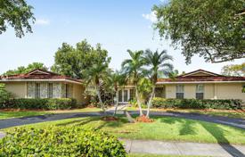 Villa – Pinecrest, Florida, Estados Unidos. $949 000