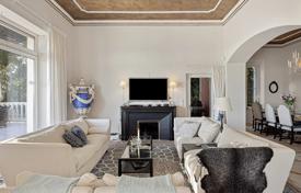 8 dormitorio villa en Grasse, Francia. 1 850 000 €