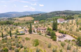 18 dormitorio finca rústica 793 m² en Arezzo, Italia. 1 670 000 €