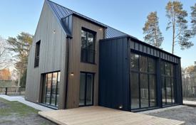 4 dormitorio casa de pueblo 180 m² en Jurmala, Letonia. 600 000 €