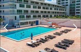 2-dormitorio apartamentos en condominio 124 m² en Miami Beach, Estados Unidos. $700 000