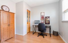 5 dormitorio casa de pueblo en Etobicoke, Canadá. C$1 503 000