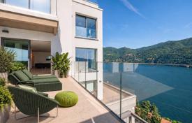 5 dormitorio piso en Lago Como, Italia. Price on request