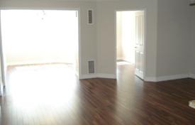 5 dormitorio piso en Scarborough, Canadá. C$892 000