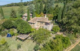 9 dormitorio finca rústica 207 m² en Sarteano, Italia. 1 100 000 €