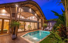 2 dormitorio villa 80 m² en Tibubeneng, Indonesia. $215 000