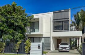 6 dormitorio villa 360 m² en Choeng Thale, Tailandia. $593 000