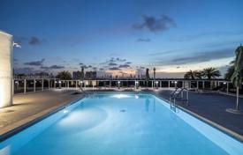 1-dormitorio apartamentos en condominio 90 m² en Miami Beach, Estados Unidos. $648 000