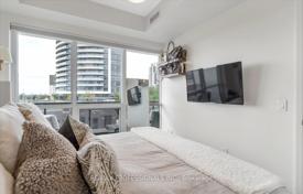 5 dormitorio piso en Etobicoke, Canadá. C$688 000