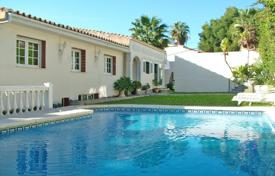 5 dormitorio villa 320 m² en Marbella, España. Price on request