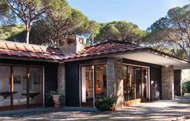 Villa – Roccamare, Toscana, Italia. 18 000 €  por semana