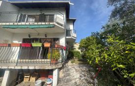 4 dormitorio casa de pueblo 100 m² en Tivat city, Montenegro. 300 000 €