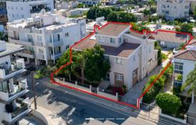 5 dormitorio chalet 327 m² en Lakatamia, Chipre. 600 000 €