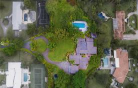 Villa – Miami, Florida, Estados Unidos. 2 186 000 €