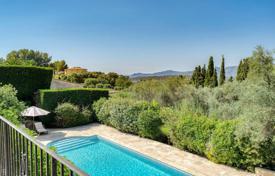 3 dormitorio villa en Grasse, Francia. 1 750 000 €