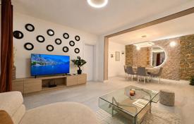 2 dormitorio piso 99 m² en Petrovac, Montenegro. 220 000 €