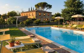 12 dormitorio villa 810 m² en Monteroni D'arbia, Italia. 1 550 000 €