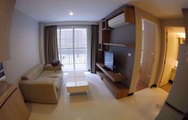 1-dormitorio apartamentos en condominio en Khlong Toei, Tailandia. $129 000