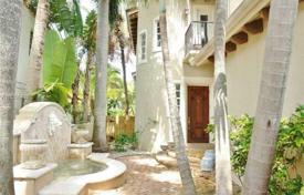 Villa – Lagorce Drive, Miami Beach, Florida,  Estados Unidos. 2 048 000 €