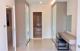 2-dormitorio apartamentos en condominio en Khlong Toei, Tailandia. $366 000