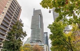 1 dormitorio piso en Roehampton Avenue, Canadá. C$662 000