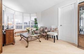 6 dormitorio piso en North York, Canadá. C$1 173 000
