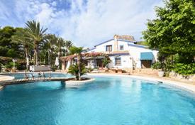 4 dormitorio finca rústica 500 m² en Calp, España. 1 909 000 €