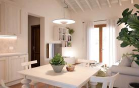 2 dormitorio villa 90 m² en Livorno, Italia. 387 000 €