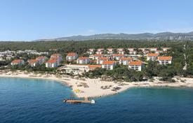 3 dormitorio piso 77 m² en Novi Vinodolski, Croacia. 549 000 €