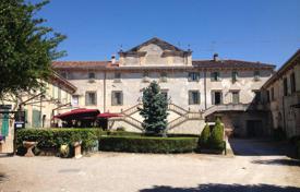 12 dormitorio villa en Verona, Italia. 4 500 000 €