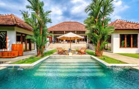 3 dormitorio villa 350 m² en Canggu, Indonesia. $250 000