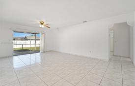 Casa de pueblo – Pembroke Pines, Broward, Florida,  Estados Unidos. $525 000