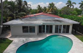 Villa – Miami Beach, Florida, Estados Unidos. $2 349 000