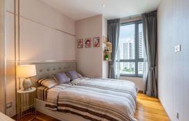 2-dormitorio apartamentos en condominio en Watthana, Tailandia. $451 000