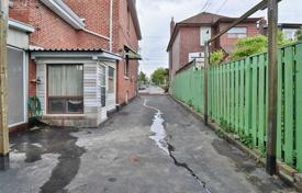 9 dormitorio piso en York, Canadá. C$1 526 000